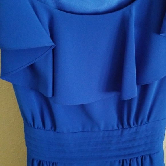 Blue dress with flounce color - Picture 2 of 3